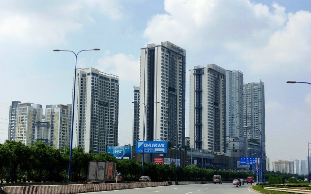 Bất động sản là một trong những ngành bị ảnh hưởng nặng nề nhất bởi dịch Covid-19 (Ảnh: Internet)