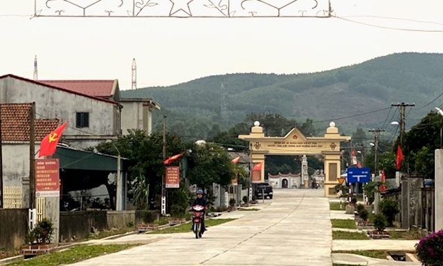 Đường làng ngõ xóm sạch, đẹp nhờ HTX Môi trường và Quản lý chợ Kỳ Đồng (Ảnh: TL)