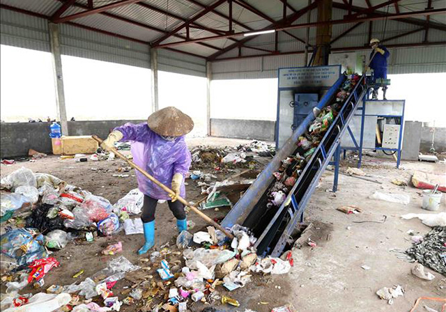 Bắc Giang đang đẩy mạnh công nghệ vào xử lý rác thải tại nông thôn (Ảnh Tư liệu)
