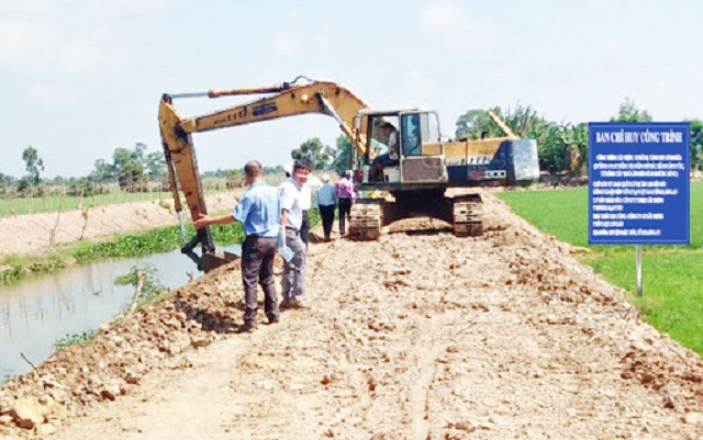 Đường giao thông nội đồng được nâng cấp theo dự án VnSat (Ảnh: TL)