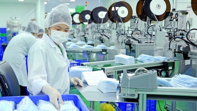 Việc rà soát việc nhập khẩu thiết bị y tế sẽ đảm bảo việc tuân thủ pháp luật trong sản xuất khẩu trang (Ảnh: Internet)