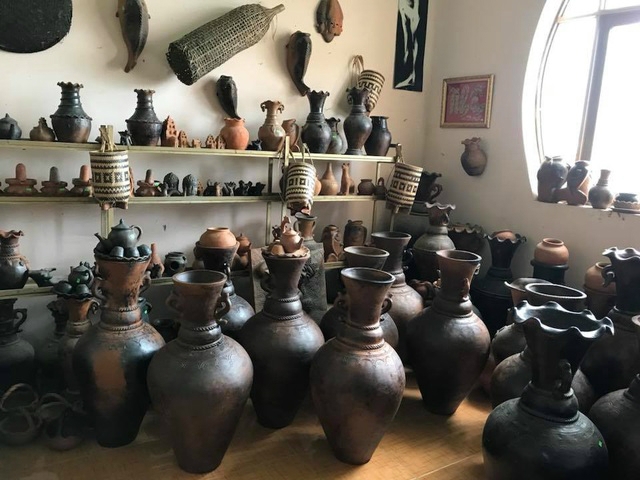 Nước men đặc trưng của gốm Bàu Trúc được khách hàng rất ưu chuộng