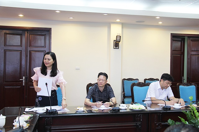 Ban Thường vụ Liên minh HTX tỉnh Hải Dương báo cáo với Đảng đoàn, Thường trực Liên minh HTX Việt Nam về công tác chuẩn bị cho Đại hội (Ảnh: Phạm Duy)