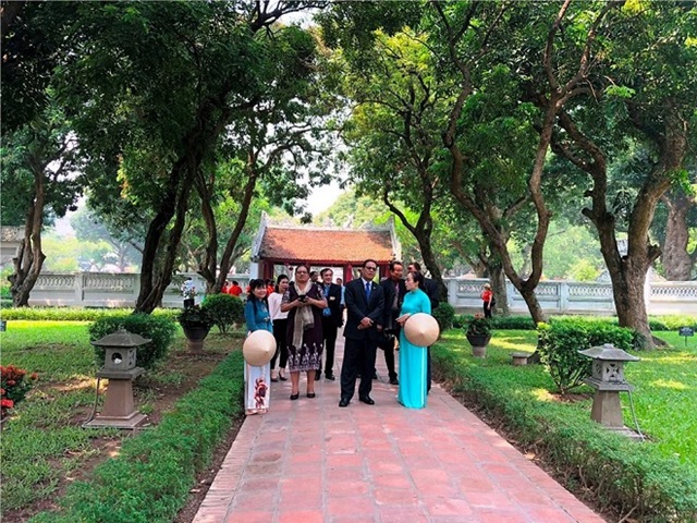 Hà Nội đồng loạt mở cửa các di tích đón khách tham quan trở lại (Ảnh Internet)