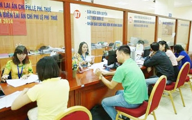 Bộ Tài chính vừa ban hành 4 thông tư với nội dung giảm phí, lệ phí trong các lĩnh vực ngân hàng, xây dựng, du lịch và tài nguyên nước. (Ảnh minh họa/Internet)