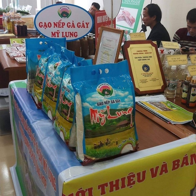 Gạo nếp Gà gáy Mỹ Lung - sản vật truyền thống của người Mường ở huyện Yên Lập được chọn là 1 trong 5 sản phẩm OCOP 5 sao của tỉnh Phú Thọ