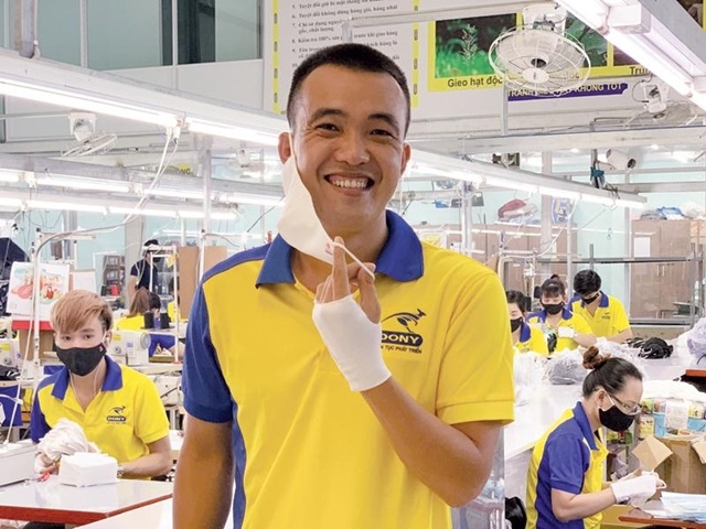 Phạm Quang Anh đưa Công ty May mặc Dony đi qua mùa dịch (Ảnh Internet)