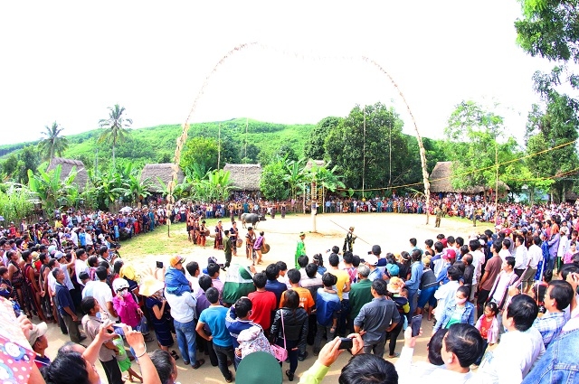 Làng du lịch cộng đồng Bhờ Hôồng trở thành điểm đến hấp dẫn cho khách tham quan du lịch (Ảnh:TL)