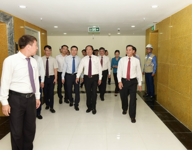 Lãnh đạo TP Hải Phòng tham quan 2 tòa chung cư