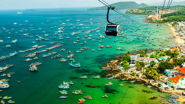 Vấn đề là làm sao để người dân có tiền đi du lịch mới quan trọng (Ảnh: Internet)