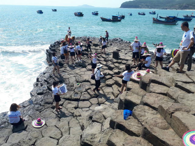 Nhiều địa phương và doanh nghiệp đã tung ra các gói khuyến mại lớn (Ảnh: Internet)