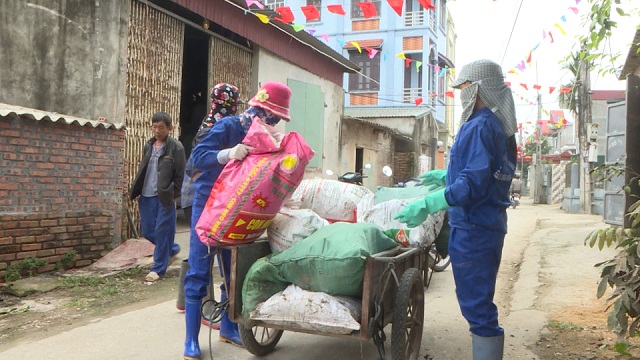 Các thành viên luôn được trang bị bảo hộ để bảo đảm an toàn trong quá trình làm việc (Ảnh: TL)
