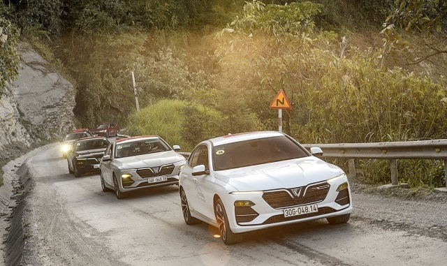 Sở hữu xe sang không còn là giấc mơ với người Việt