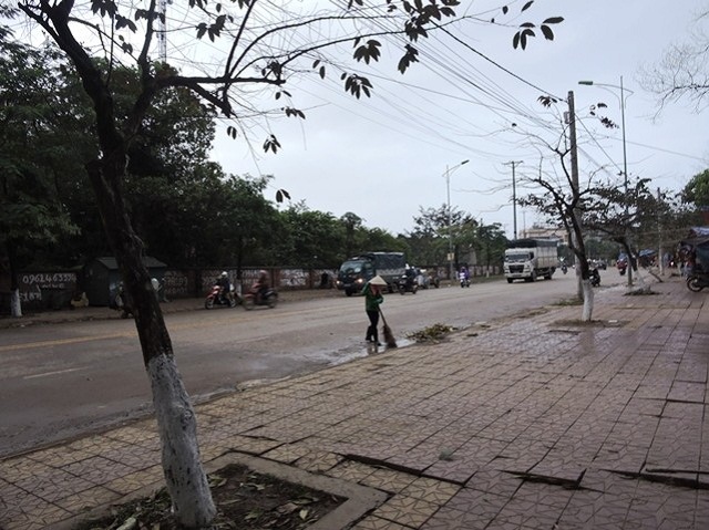 Trong quá trình hoạt động, HTX môi trường thị trấn Tam Sơn đã có nhiều sáng kiến, cách thức khác nhau để thu gom vệ sinh môi trường (Ảnh: TL)