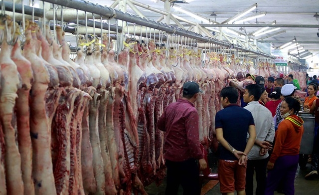 Giá thịt lợn hơi tăng vượt ngưỡng 100.000 đồng/kg (Ảnh Internet)