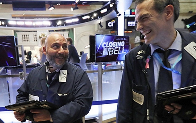 Phố Wall khởi động tháng 6 với sắc xanh (Ảnh Internet)