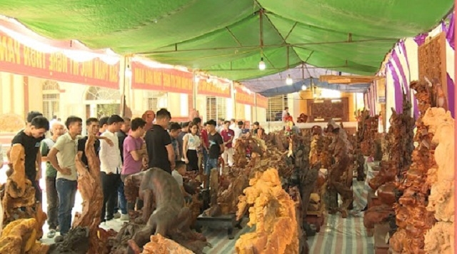 Làng nghề đồ mộc mỹ nghệ có nhiều sản phẩm giá trị, được khách hàng đánh giá cao (Ảnh: TL)