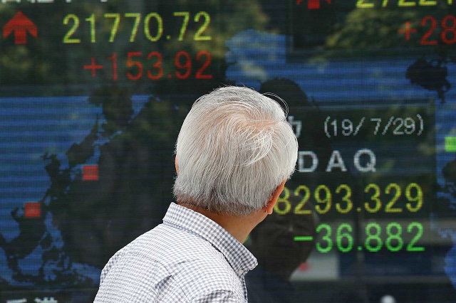 Chứng khoán châu Á trái chiều sau hai phiên lịch sử của Nasdaq (Ảnh Internet)