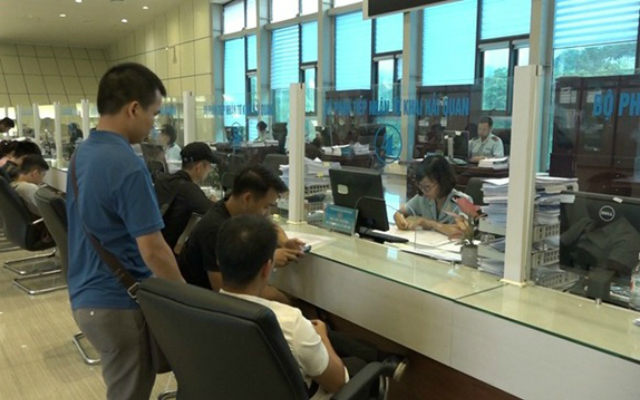 Thu thuế xuất nhập khẩu giảm mạnh trong tháng 5 (Ảnh minh họa/Internet)