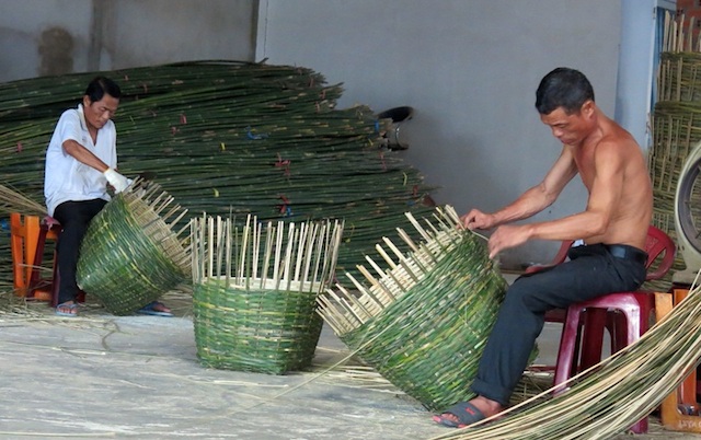 Nghề sản xuất bàn, ghế, thang tre tại HTX Mây tre số 2 Long Thành Nam