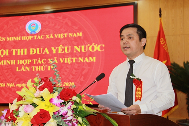 Ông Nguyễn Văn Thịnh, Phó Chủ tịch Liên minh HTX Việt Nam phát động Phong trào thi đua yêu nước toàn hệ thống Liên minh giai đoạn 2020-2025.