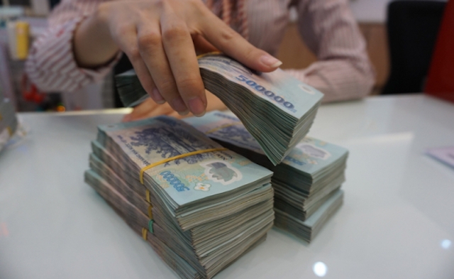 Ngân hàng mong muốn tìm được khách hàng để cho vay, nhưng lãi suất cao trong bối cảnh hiện nay doanh nghiệp không dám vay vốn.