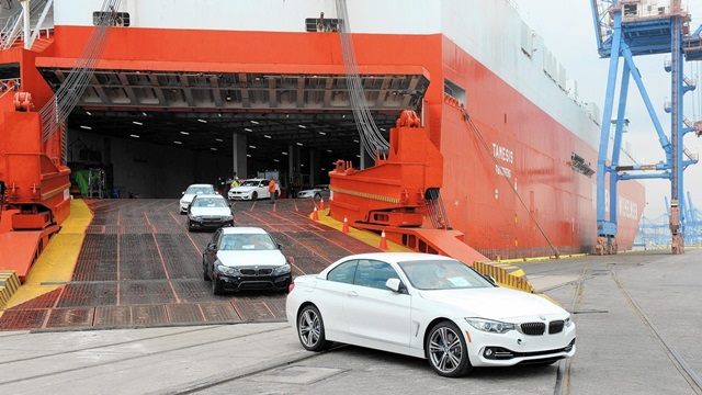 Số lượng ô tô nhập khẩu giảm nhẹ (Ảnh Internet)