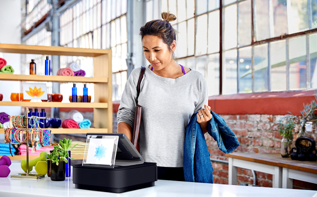 Visa chấp nhận và thực hiện thanh toán kỹ thuật số trên các nền tảng trực tuyến và tại cửa hàng, để có thể đáp ứng nhu cầu thanh toán không tiền mặt