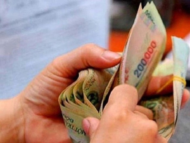 Cần có sự chia sẻ để hài hòa lợi ích giữa người lao động và người sử dụng lao động về tăng lương tối thiểu