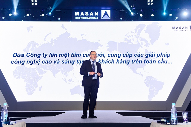 Ông Craig Braidshaw-Công ty Cổ phần Masan High Tech Material phát biểu trong buổi họp đại hội đồng cổ đông thường niên