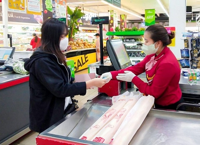 Doanh thu bán lẻ lương thực, thực phẩm tăng 7% trong 6 tháng đầu năm (Ảnh: Internet)