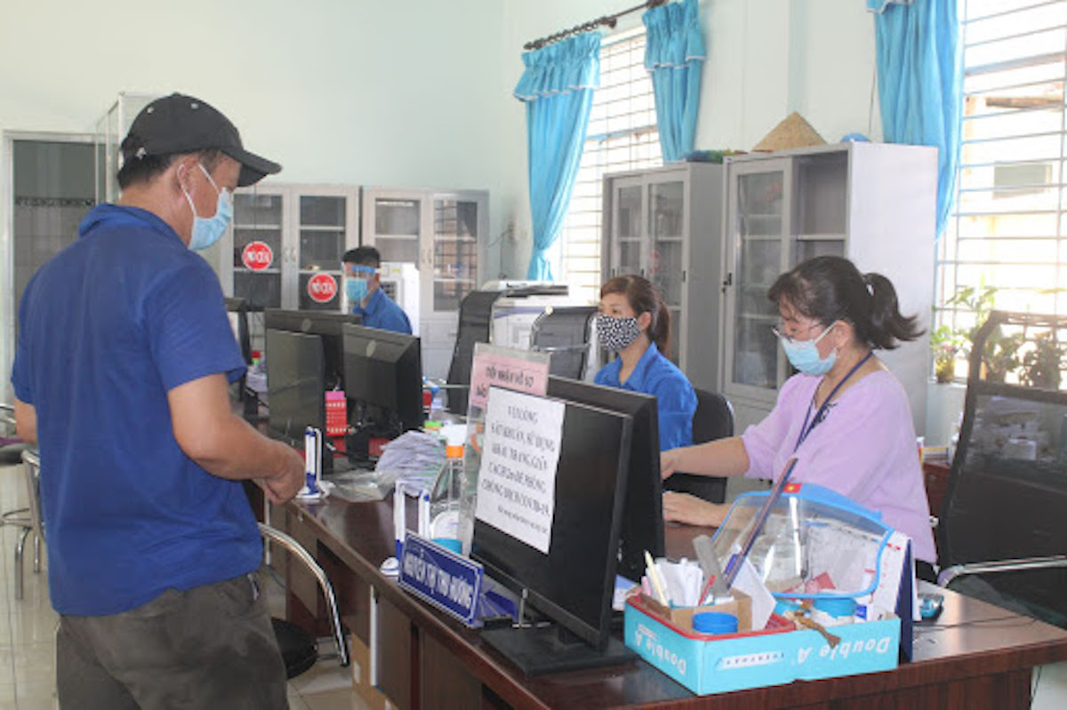 Khi làm hồ sơ hưởng trợ cấp thất nghiệp, người lao động được giới thiệu việc làm miễn phí