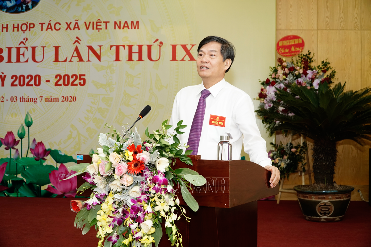 Ông Đỗ Ngọc An, Phó bí thư Đảng uỷ khối các cơ quan Trung ương đánh giá cao Đảng bộ khoá VIII, nhiệm kỳ 2015- 2020, đồng thời yêu cầu Ban chấp hành Đảng bộ Liên minh HTX Việt Nam nhiệm kỳ tới tiếp tục đoàn kết, hoàn thành tốt hơn nữa nhiệm vụ được giao.