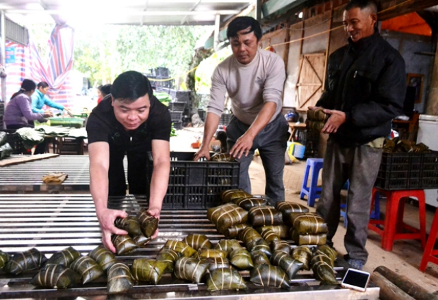 HTX bánh chưng gù bà Dung được công nhận sản phẩm OCOP