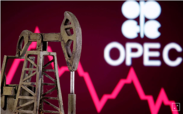 Giá dầu thế giới tiếp tục giảm do ảnh hưởng của COVID - 19 gia tăng, trong khi nhu cầu tiêu thụ toàn cầu tiếp tục có xu hướng giảm