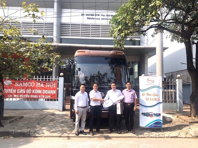 Thực hiện kế hoạch kinh doanh năm 2019, HTX đã đầu tư thêm 2 xe ô tô đời mới SAMCO sản xuất tại Nhật Bản