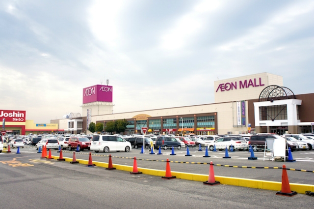 Mặc dù dịch Covid-19, nhưng mặt bằng bán lẻ trung tâm vẫn tăng giá (Ảnh: Internet)