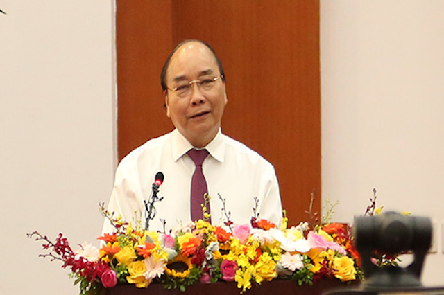 Thủ tướng Chính phủ Nguyễn Xuân Phúc chỉ đạo tại Hội nghị trực tuyến toàn quốc sơ kết công tác tài chính ngân sách 6 tháng đầu năm của Bộ Tài chính (Ảnh: TBTC)