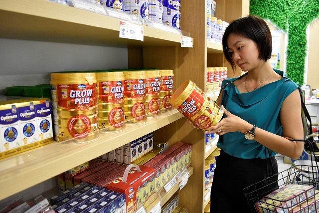 Sản phẩm sữa bột Dielac Grow Plus được bổ sung tổ yến của Vinamilk là giải pháp dinh dưỡng đột phá giúp cải thiện tình trạng suy dinh dưỡng thấp còi ở trẻ.