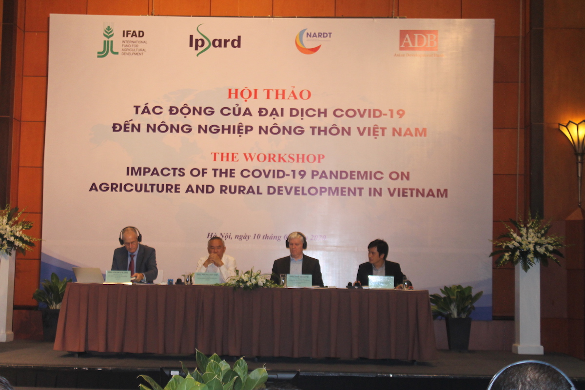 Theo chuyên gia của Viện IPSARD, tác động rõ nét nhất của dịch Covid-19 đến nông nghiệp là làm đứt đoạn các chuỗi cung ứng nông nghiệp, đặc biệt những ngành phải nhập khẩu đầu vào nhiều.