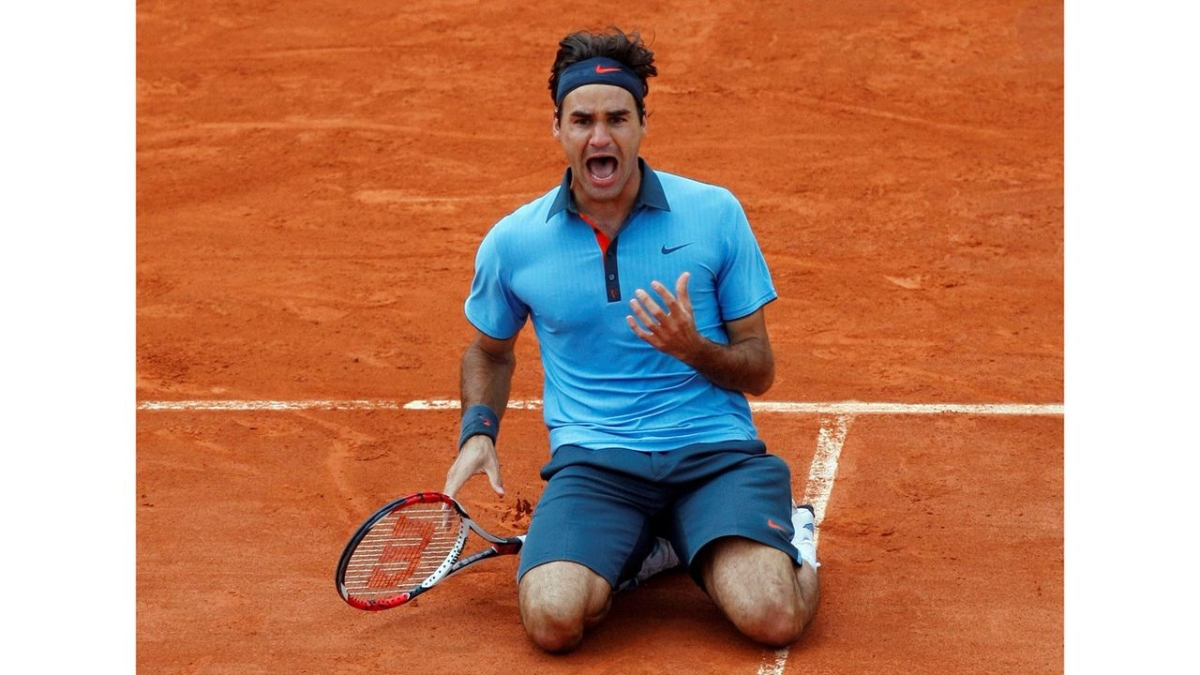 3. ROGER FEDERER Vận động viên đầu tiên trong danh sách, tay vợt người Thụy Sĩ kiếm được 106,3 triệu đô la thu nhập trong năm nay.