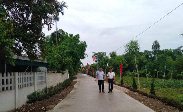 Đường liên thôn ở Tân Phúc.