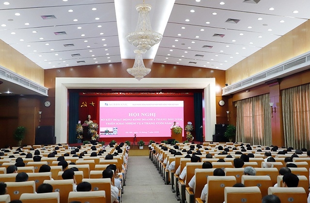 Hội nghị sơ kết hoạt động kinh doanh 6 tháng đầu năm và triển khai nhiệm vụ 6 tháng cuối năm 2020 của Agribank