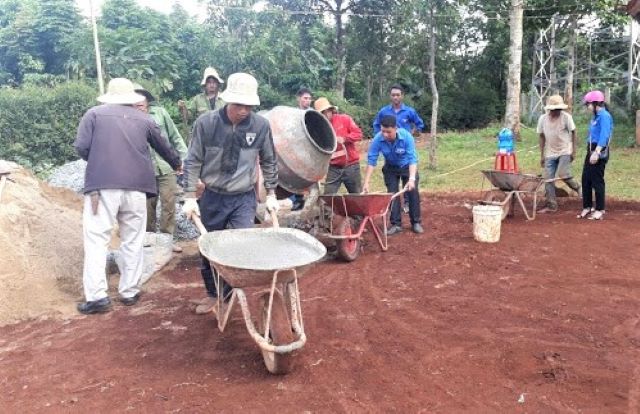 Tổng nguồn vốn huy động xây dựng NTM tại huyện Krông Năng trong 10 năm hơn 2.655 tỷ đồng, trong đó huy động từ cộng đồng dân cư trên 320 tỷ đồng.