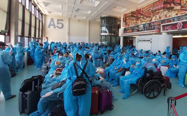 Tiếp tục đón hơn 300 công dân Việt Nam ở Đài Loan về nước (Ảnh Bộ Ngoại giao)