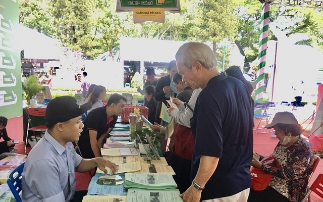 Hàng nghìn tour du lịch được đặt mua tại Ngày hội Du lịch TPHCM (Ảnh Internet)