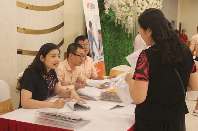 Luôn đồng hành cùng khách hàng, SHB sẽ tiếp tục hỗ trợ đào tạo, tư vấn quy trình, kết nối, cung cấp dịch vụ dành riêng cho các khách hàng tiếp cận với sàn giao dịch thương mại điện tử Amazon