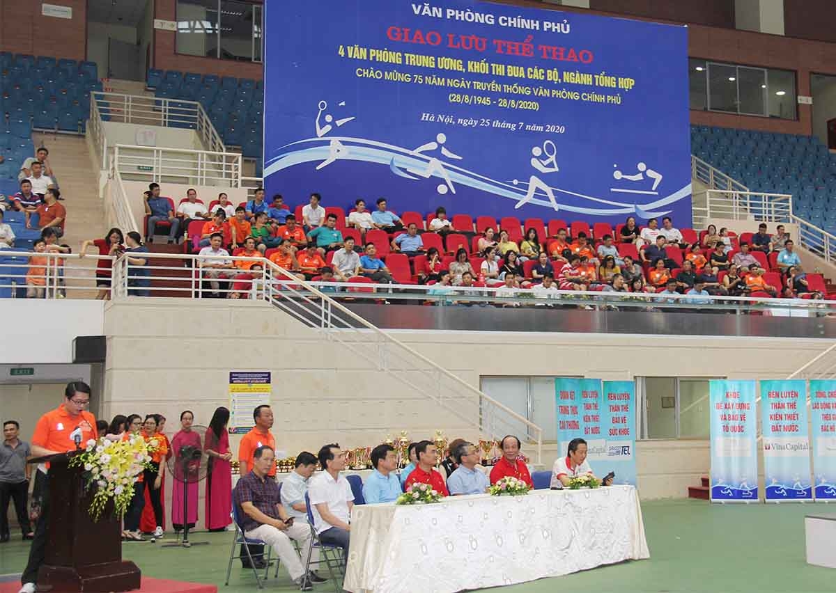 Các đại biểu tham dự lễ bế mạc