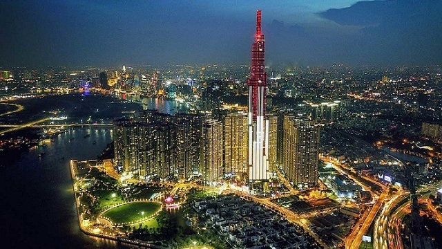 Vinhomes lợi nhuận sau thuế công ty mẹ tăng nhẹ trong 6 tháng đầu năm