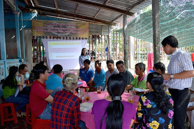 Các lớp học nghề nông ở Châu Phú thu hút đông đảo bà con nông dân tham gia